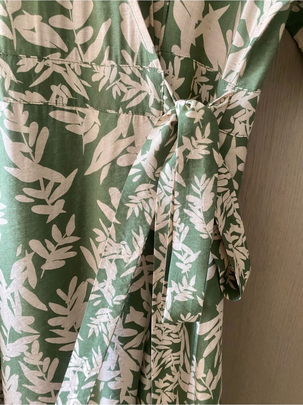 BA&SH tabby wrap dress - Picture 4 of 8